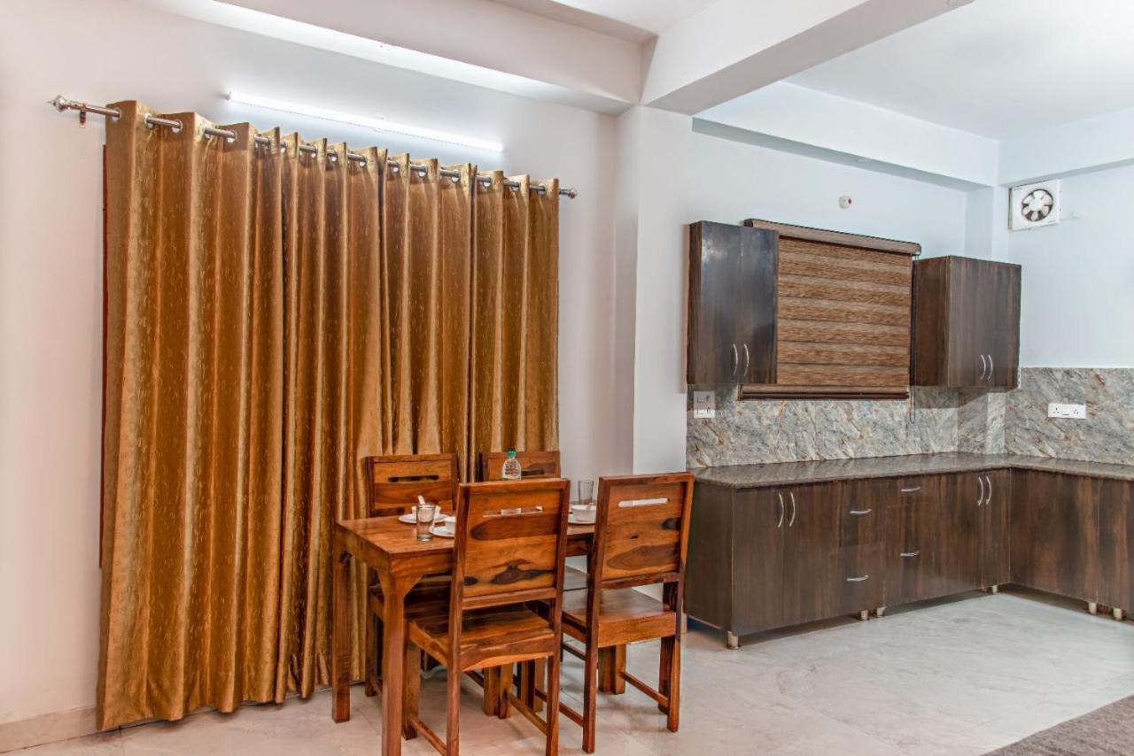 The Woods View: Serene Retreat By Exotic Apartment *